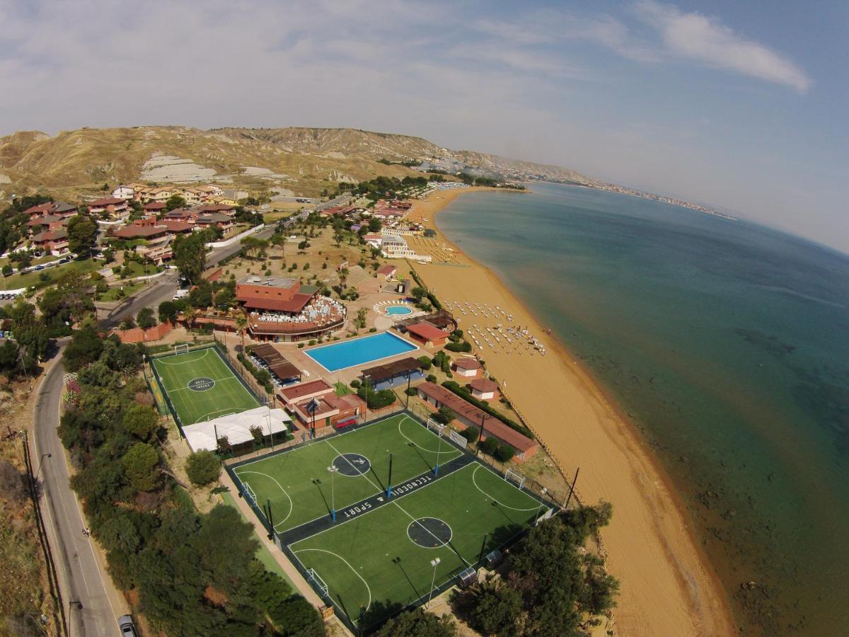 קרוטונה Hotel Villaggio Casarossa מראה חיצוני תמונה